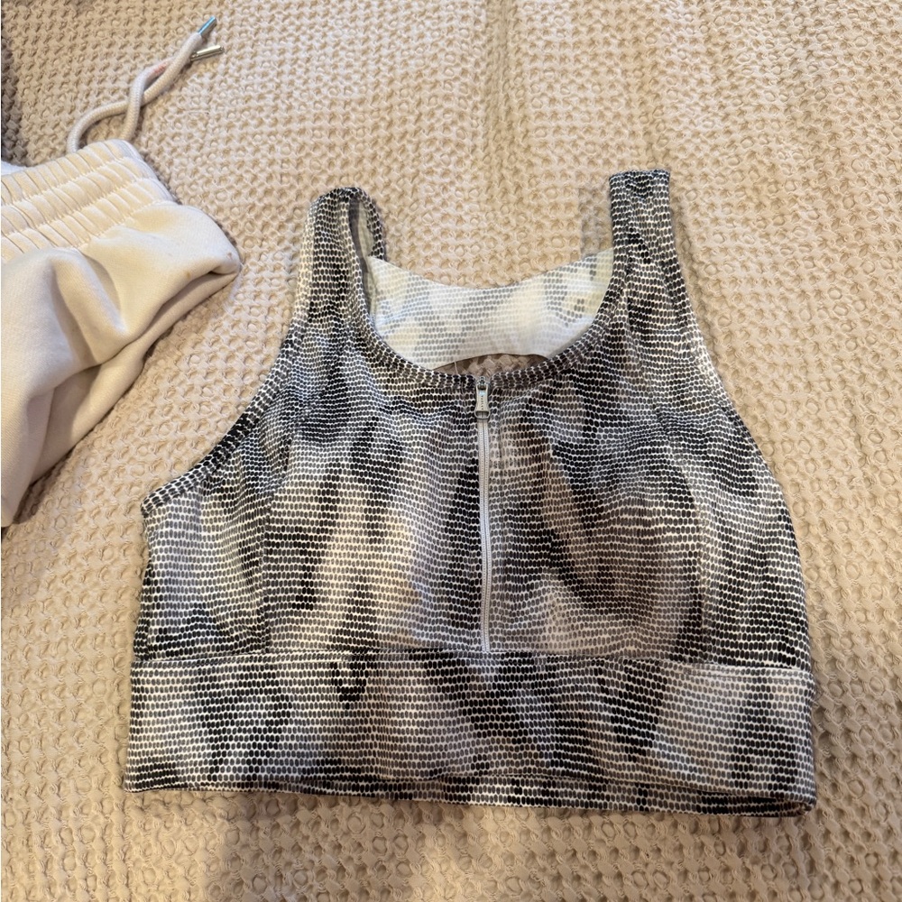 Varley Monochrome Patterned Top - image 1